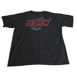 Majestic Mens Miami Heat 6 LeBron Bron James Shirt Size 2XL‎ Black Graphic Tee